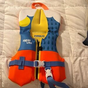 Hyperlite infant life vest